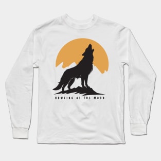 Wolf Howling at the moon Long Sleeve T-Shirt